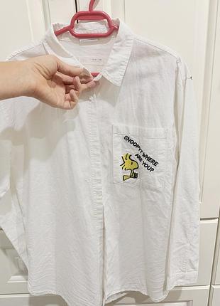 Сорочка жіноча zara біла з принтом snoopy