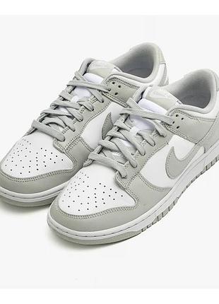 Nike кросівки
