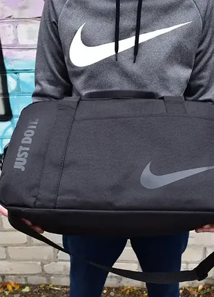 Сумка чемодан nike черная спортивная дорожная найк мужская женская