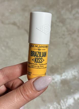 Зволожуючий бальзам для губ sol de janeiro brazilian kiss( без упаковки)