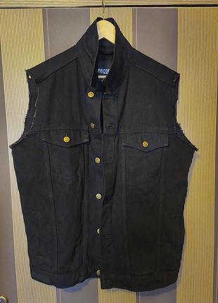 Жилетка джинсова рокерська байкерська capricorn rockwear