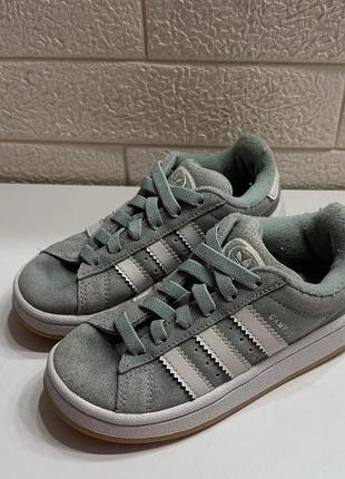 Кросівки для підлітків adidas campus 00s сіро-м’ятні з білими смужками, розмір eu 30 2/3