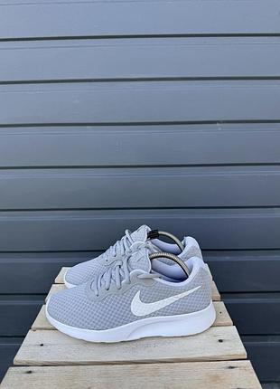 Кросівки nike tanjun