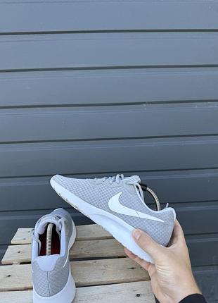 Кросівки nike tanjun 6
