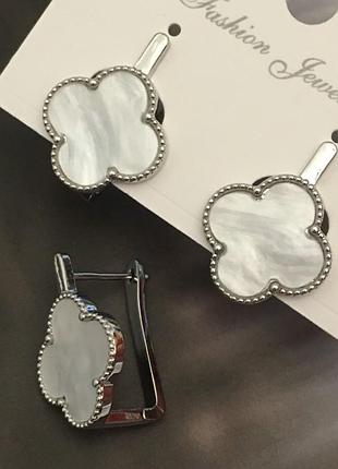 Серьги с белым клевером из медицинского золота stainless steel, xuping позолоченные