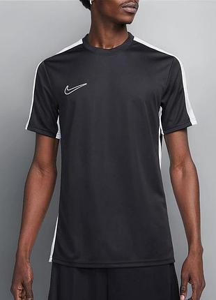 Чоловіча чорна легка спортивна футболка nike dri fit оригінал тренувальна футболка найк драй фіт