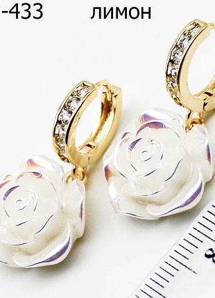 Сережки троянди з медичної сталі stainless steel