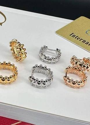 Серьги картье клаш с лого из медицинского золота stainless steel