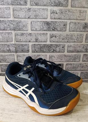 Дитячі волейбольні кросівки  asics upcourt 5 в ідеальному стані розмір 34