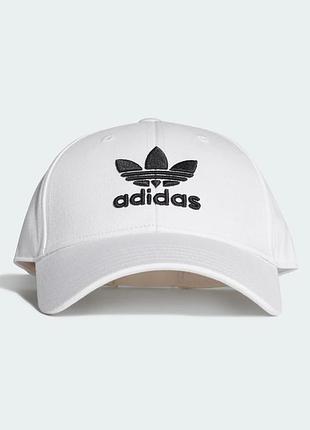 Бейсболка adidas біла
