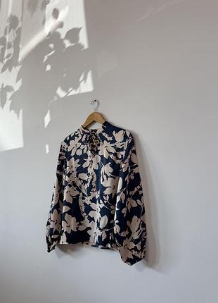 Красива атласна блуза marks&spencer🌿