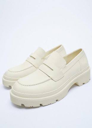 Класні молочні лофери zara
☝️☝️☝️☝️☝️☝️☝️☝️☝️☝️☝️☝️
