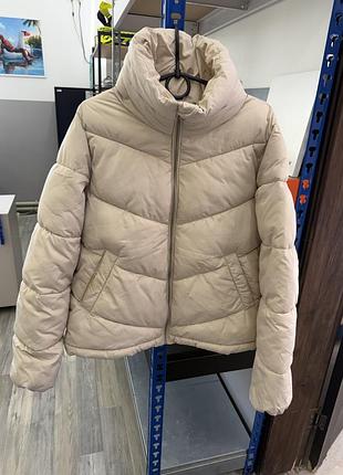 Куртка жіноча stradivarius дута бежева