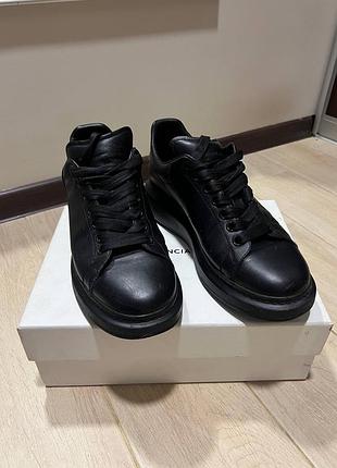 Шкірянні кросівки alexander mcqueen oversized black sneakers