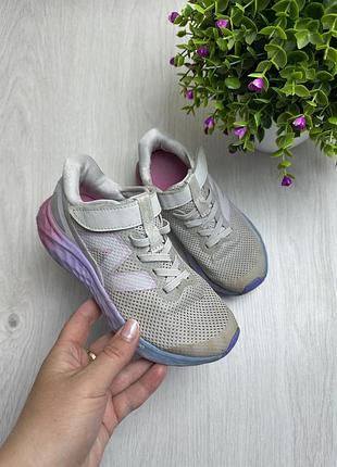 Кросівки new balance