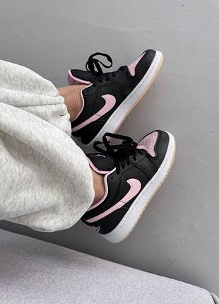 Кросівки жіночі air jordan retro 1 low | black / pink premium