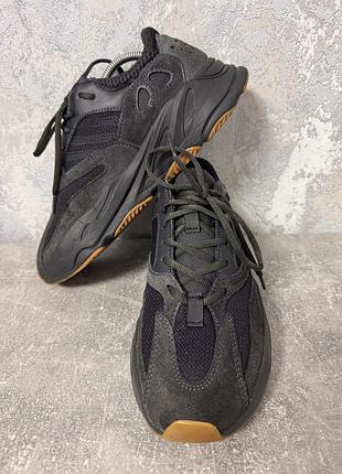 Кросівки шкіряні adidas yeezy 100% оригінал