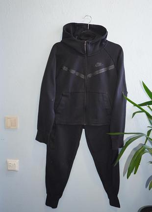 Жіночий спортивний костюм nike tech fleece