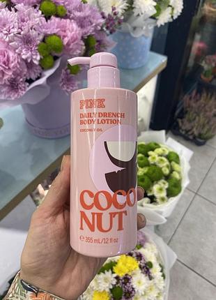 Парфумований лосьйон coconut victoria's secret pink
