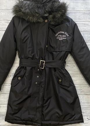 Женское чёрное демисезонное пальто с капюшоном на синтепоне