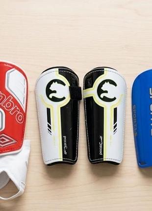 Щитки футбольные umbro