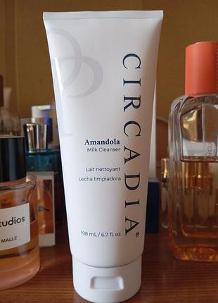 Молочко для вмивання circadia amandola milk cleanser 200 мл