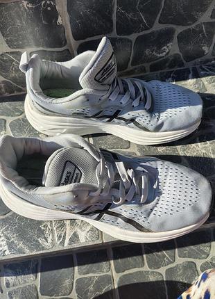 Кросівки чоловічі asics сірі