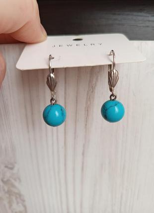 Сережки из натурального камня берюза -магнезит.