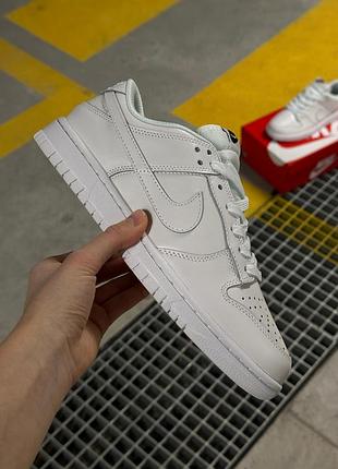 Кроссовки nike sb dunk low white