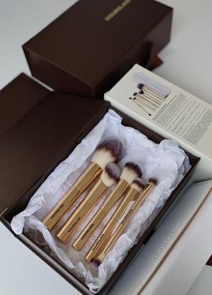 Набір пензлів для макіяжу face and eye travel brush set