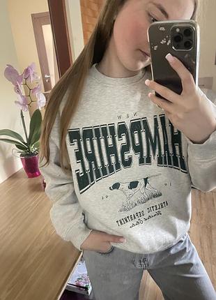 Продам кофту stradivarius