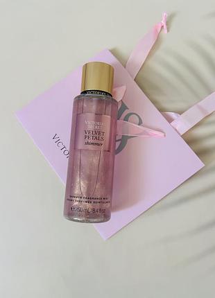 Спрей міст valvet petals shimmer victoria’s secret