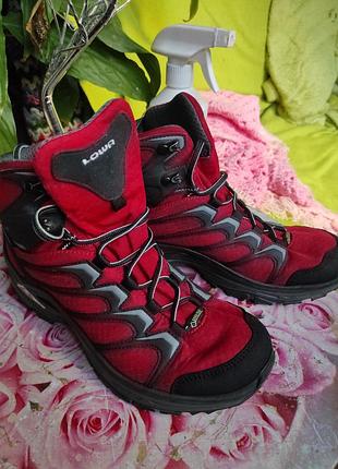 Кросівки чоловічі lowa innox gtx червоні