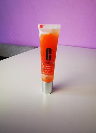 Зволожувальний блиск-бальзам clinique superbalm moisturizing gloss (02 raspberry) 15ml