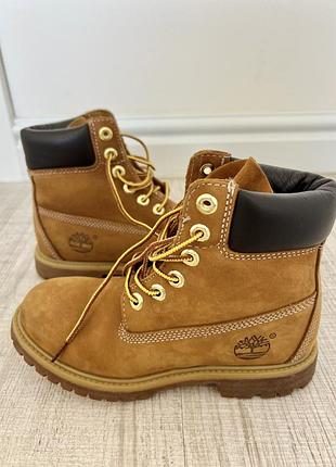 Черевики жіночі timberland світло-коричневі 35,5 розмір