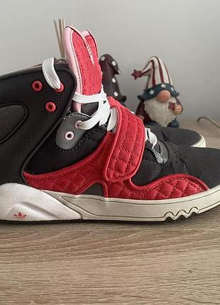 Высокие кроссовки adidas roundhouse mid