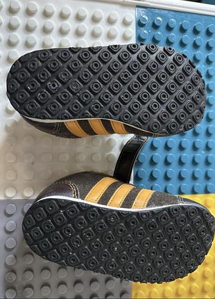 Дитячі кросівки adidas 22 3