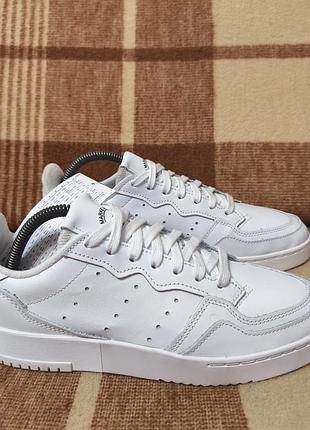 Новые женские кроссовки adidas