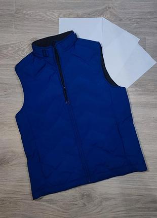 Чоловічий пуховий жилет ted baker. розмір м.