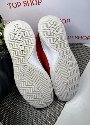 Оригінальні кросівки adidas 4