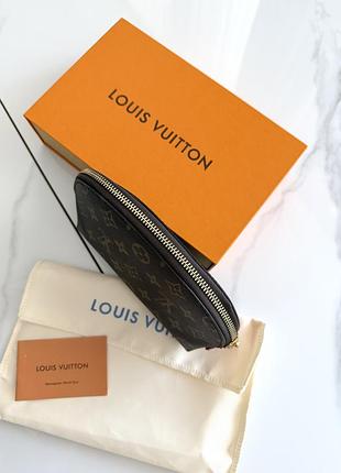 Косметичка lv 4