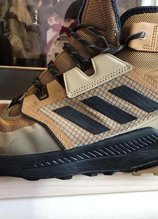 Високі трекінгові кросівки моделі adidas terrex trailmaker mid cold.rdy (
