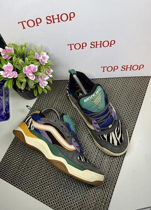 Оригінальні кросівки vans
