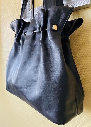Кожаная сумка шоппер reiss medium ruched leather shoulder bag (премиум)