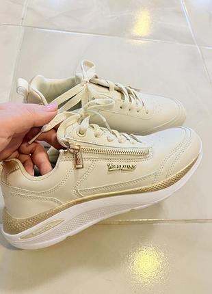 Кросівки kangaros 38р. 25см. оригінал