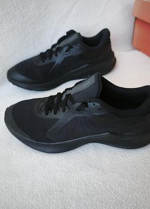 Оригинал! кроссовки nike р.36,5 стелька 23,5см