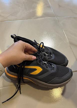 Kalengi кросівки 27см. 42,5см.
