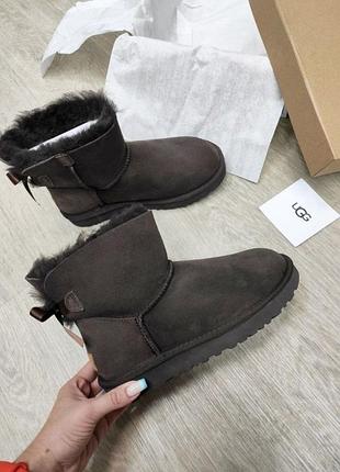 Жіночі уггі міні з бантом шоколадні замша ugg mini bailey bow suede chocolate