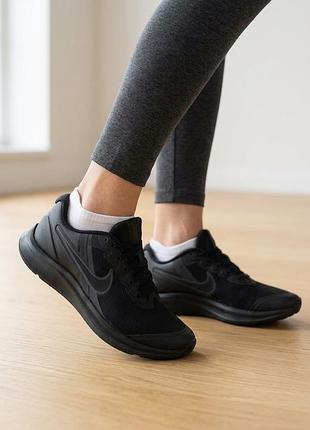 Кросівки 40 розмір,  nike
