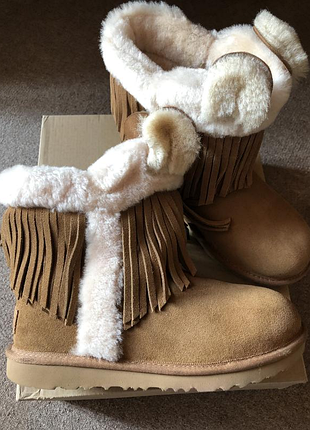 Жіночі уггі міні замш коричневі ugg darlala classic ii brown